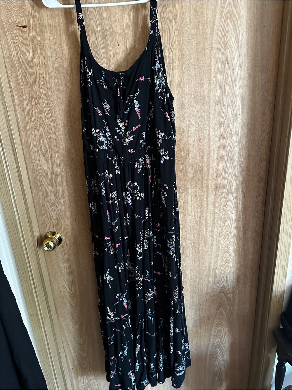 Women's Torrid size 2 Black Floral Maxi Dress - Sleeveless Summer Dress